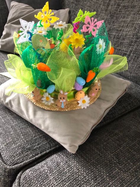 Spring Hat Ideas, Easter Bonnet Ideas, Easter Bonnet Hat, Girls Easter Bonnet, Easter Bonnet Competition, Season Craft, Easter Hat Parade, Easter Bonnets, Bunny Bonnet