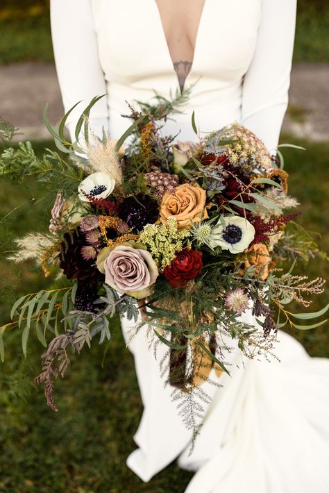 Detail photo of bride's bouquet with moody fall color palette Moody Fall Bouquet, Moody Bridesmaids, Moody Bridal Bouquet, Chicago Halloween, Moody Fall Wedding, Science Wedding, Fall Bouquet, Halloween Themed Wedding, Bride's Bouquet