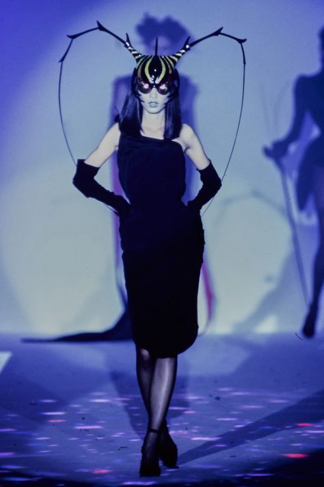 Mugler Spring 1997 Couture Collection - Vogue Mugler Spring 1997 Couture, Mugler 90s, Bug Costume, Bug Dress, Runway Fashion Couture, Thierry Mugler, Character Outfits, Couture Collection, Costume Design