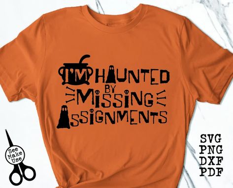 Diy Halloween Gifts, Personalised Gifts Diy, Halloween Vinyl, Shark Shirt, Teachers Halloween, Cute Shirt Designs, Teacher Style, Vinyl Shirts, Teacher Quotes