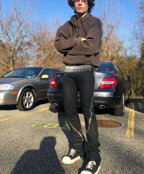 Rick Owens Drkshdw Outfit, Drkshdw Outfit, Rick Owens Outfit Men, Rick Owens Street Style, Black Baggy Pants, Skirts Cargo, Rick Owens Outfit, Cargo Skirts, Future Wear