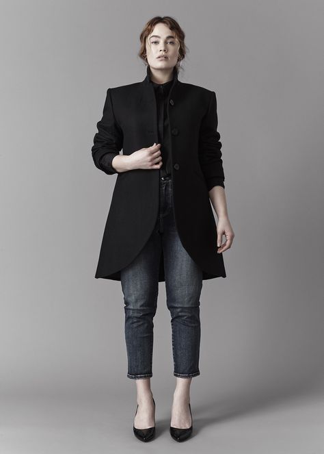 Beas Jacket - Sizes 10-28 - Plus Size Inclusive - UNIVERSAL STANDARD - 3 Kate Middleton Style Plus Size, French Style Fashion Plus Size, Plus Size Minimalist Fashion, Black Outfits Edgy Plus Size, Plus Size Minimalist Outfits, Plus Size French Style, Minimalist Plus Size, Party Outfit Plus Size, Edgy Plus Size Fashion