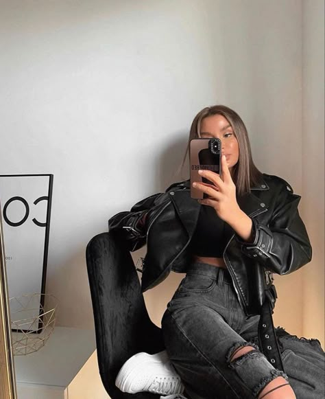 Mode Zara, Sending Love, Looks Party, Mode Inspo, Mode Inspiration, Looks Vintage, Winter Fashion Outfits, A Mirror, Outfits Casuales