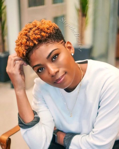 From tapered haircuts to teeny weeny afros, fades and bald hairstyles. Here’s 50 short haircut & hairstyle ideas for Black women. Pinterest Short Hairstyles, Natural Hair Haircuts, Short Natural Haircuts, Cute Natural Hairstyles, Tapered Natural Hair, Natural Hair Cuts, Natural Hair Short Cuts, Tapered Haircut, Short Hair Black