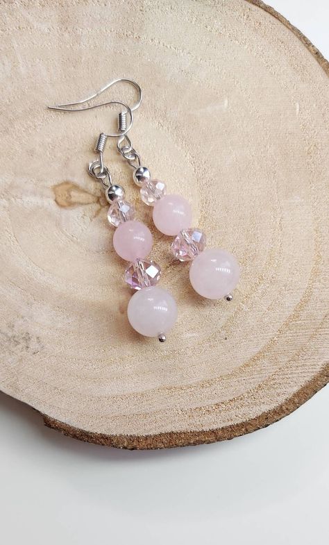 Rose Quartz Accessories, Crystal Bead Earrings, Diy Earrings Easy, Pastel Earrings, Chunky Bead Necklaces, Rose Quartz Jewelry, Gemstone Drop Earrings, Rose Quartz Earrings, Gemstone Beads Jewelry