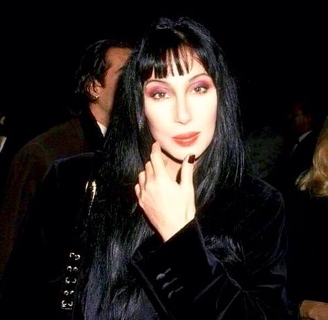 Cher 80s, Cher Outfits, Cher Bono, Cher Photos, Look Vintage, Makeup Inspiration, Hair Inspo, Harry Styles, Style Icons