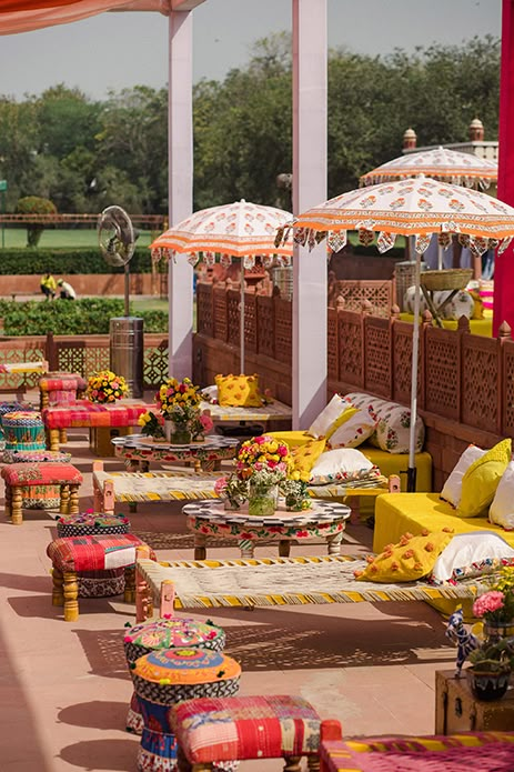 Outdoor Wedding Tent Decor Indian, Pool Mehendi Decor, Colourful Indian Wedding Decor, Indian Mehendi Decorations, Rajasthani Theme Wedding Decor, Gujarati Wedding Decor, Wedding Mehendi Decoration, Haldi Decoration Poolside, Quirky Mehendi Decor