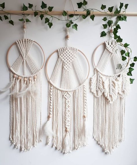 Diy Macrame Wall Hanging, Macrame Dreamcatcher, Macrame Rings, Macrame Dream Catcher, Dream Catcher Craft, Macrame Wall Hanging Diy, Macrame Wall Hanging Patterns, Macrame Hanger, Dream Catcher Diy