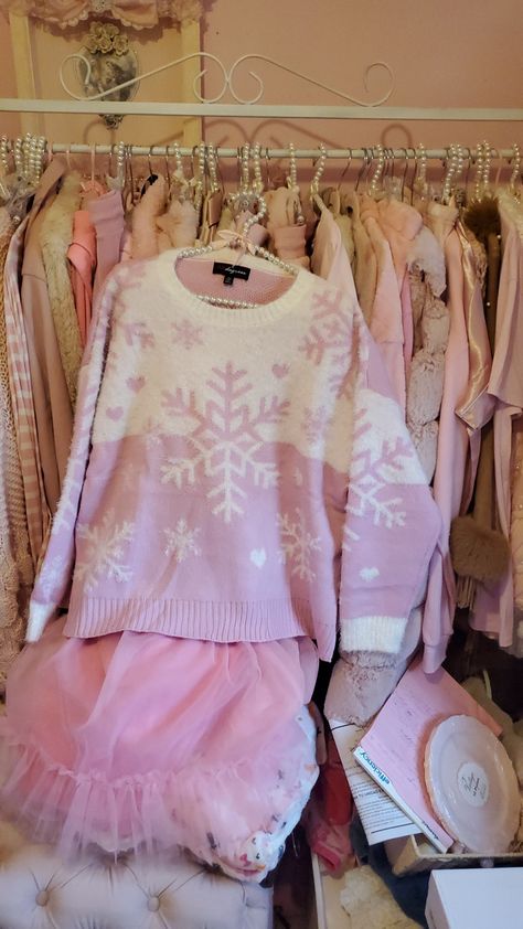 🌸My pink sweater from Target 11-6-23 🌸 Christmas Pink Outfit, Pink Ugly Christmas Sweater, Pink Christmas Outfits, Pink Christmas Outfit, Pink Christmas Sweater, Kawaii Outfit Ideas, 2000s Clothing, Pink Clothes, Winter Outfits Aesthetic