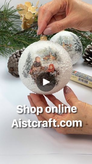 Diy Christmas Baubles Craft Ideas, Decoupage Ornaments Xmas, Decoupage Christmas Balls, Decoupage Baubles, Diy Decoupage Christmas Ornaments, Decoupage Christmas Ornaments, Decoupage Ornaments, Christmas Ornaments 2023, Diy Christmas Baubles