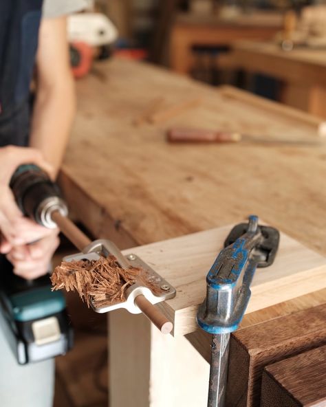 Making Rosewood dowels for a big cabinet in French Oak for @homecore_lisboa. Soon you’ll be able to see all the joints coming together, stay tuned! @ateliermateus #marcenaria #joinery #woodworking #tools #atelier #lisboa Joinery Woodworking, Dream Studio, French Oak, Wood Shop, Woodworking Tools, Joinery, Stay Tuned, Woodworking, Tools