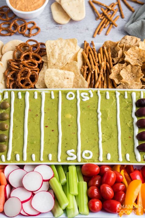 Football Shaped Appetizers, Easy Super Bowl Recipes, Football Themed Snacks, Football Tray, Super Bowl Food Easy, Easy Super Bowl, Football Watch Party, Theme Snack, Football Appetizers