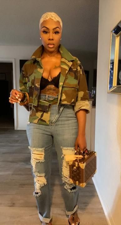 Londaaaaaaa (@ywilson21)’s videos with Do It - Chloe x Halle | TikTok Women Army Pants Outfit, Army Fatigue Outfits For Women, Army Pants Outfit, Concert Ideas, Camouflage Fashion, Army Fatigue, Chloe X Halle, Army Pants, Camo Fashion