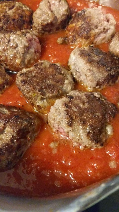 Luck and Low Carb: Small Batch Meatballs Easy Italian Meatballs, Meatball Dinner, Italian Meatballs Recipe, Cooking For A Group, Crock Pot Meatballs, How To Cook Meatballs, Italian Pasta Recipes, Power Foods, Carb Meals