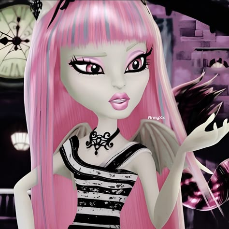 Monster High Pfp Rochelle, Monster High Rochelle Goyle Icon, Rochelle Goyle Pfp, Rochelle Goyle Cosplay, Rochelle Goyle Icon, Rochelle Goyle Aesthetic, Goyle Monster High, Monster High Rochelle Goyle, Editing Pfp