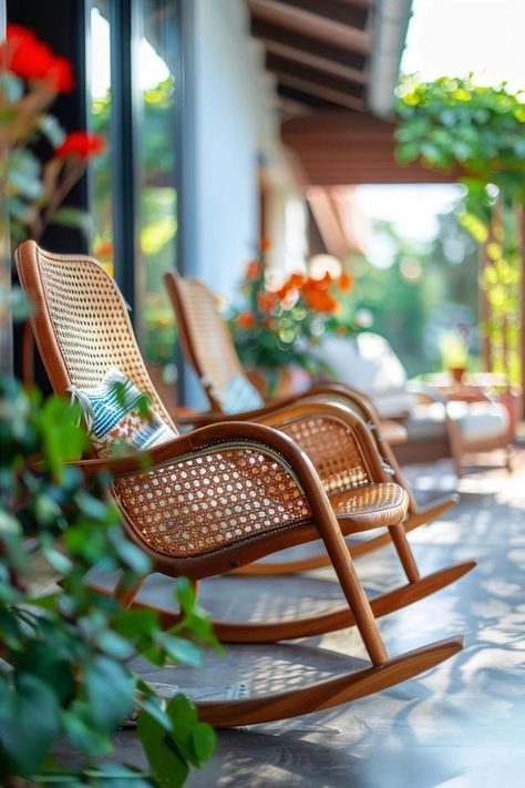 Porch Rocking Chairs Ideas for a Cozy Home Porch Rocking Chairs, Pink And Purple Room, Cozy Front Porch, Diy Rocking Chair, Rocking Chair Porch, Porch Windows, Vintage Porch, Backyard Balcony, Diy Porch