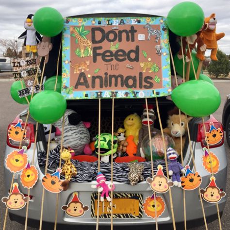 Zoo theme trunk or treat! Zoo Themed Trunk Or Treat Ideas, Animal Themed Trunk Or Treat, Trunk Or Treat Safari Theme, Zoo Trunk Or Treat Ideas For Cars, Stuffed Animal Trunk Or Treat, Trunk Or Treat Animal Theme, Bunny Trunk Or Treat Ideas, Trunk Or Treat Zoo Theme, Animal Trunk Or Treat Ideas