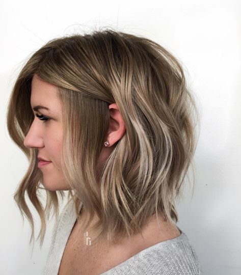 Julie Holbrook AVE Salon Utah on Instagram: “Tuck away your worries & start fresh today! ✨ #headrushdesigns . . . #Behindthechair #americansalon #b3 #healthyhair #shorthair #hairgoals…” Hairstyles For Thick Hair, Medium Length Hairstyles, Bob Hairstyles For Thick, Short Hairstyles For Thick Hair, Medium Long Hair, Haircut For Thick Hair, Trending Hairstyles, Hair Stuff, Medium Hair Cuts