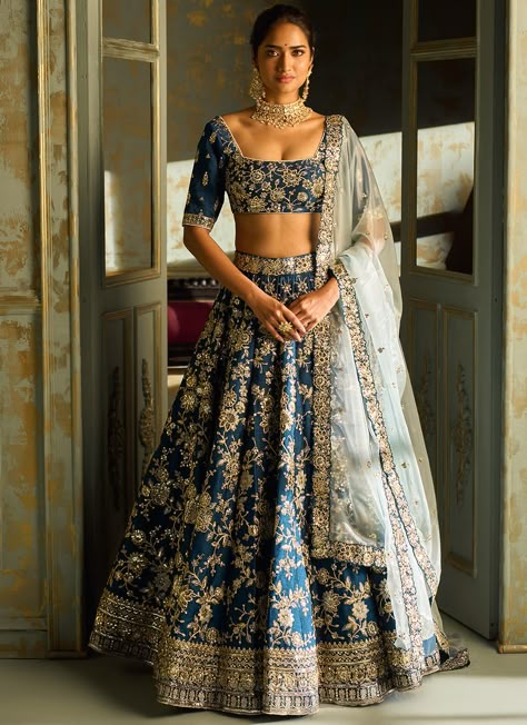 Blue Bridal Lehenga, Reception Outfit, Indian Outfits Lehenga, Traditional Indian Dress, Indian Dresses Traditional, Embroidered Lehenga, Traditional Indian Outfits, Indian Lehenga, Bridal Lehenga Choli