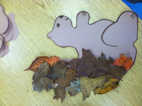 Leaf tail squirrel Fall Preschool Crafts, Craft Leaves, Preschool Fall Crafts, Prek Crafts, Preschool Crafts Fall, Preschool Fall, Fall Preschool, Fall Crafts For Kids, Autumn Crafts