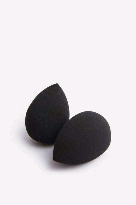 Black Makeup Products, Black Beauty Blender, Black Makeup Sponge, Make Up Blender, Doctor For Kids, Beauty Blenders, Makeup Eyeshadow Palette, Really Cute Puppies, Dior Makeup