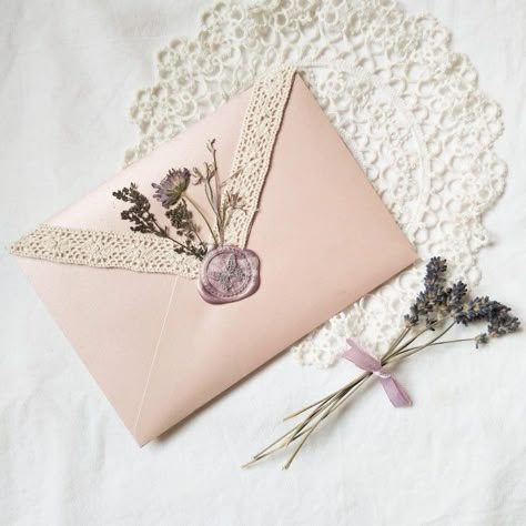 Envelope Aesthetic, Aesthetic Envelope, Aesthetic Letter, Pretty Letters, Old Letters, Aesthetic Letters, Pen Pal Letters, Handmade Packaging, Cute Letters