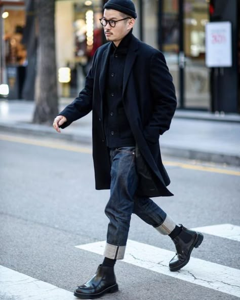 Norsis on Pinterest View on Instagram Rainy Day Men Outfit, Rainy Day Outfit Men, Mens Street Style Winter, Japan Outfit, Mens Fashion Fall, Brunch Outfit, Men Fashion Casual Outfits, Man Fashion, Mens Winter Fashion