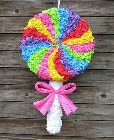 Piñata comida Lollipop Pinata, Swirly Lollipop, Pinata Candy, Pinata Ideas, Willy Wonka Party, Unicorn Pinata, Candy Themed Party, Candy Land Birthday Party, Swirl Lollipops