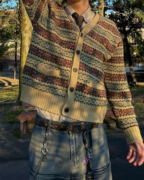 • Outfit Ideas for Autumn : Cardigan 🧶🪡 Paint Your Color, Marki • #markispace • • #cardigan #styleinspo #fashiontrend #autumnvibes #fallstyle #mensfashion Men Outfits Jacket, Masc Cardigan Outfit, Autumn Cardigan Outfit, Colorful Guy Outfits, Cardigan Inspo Outfit, Cardigan Outfit Aesthetic Men, Autumn Fits Men, Colorful Masc Outfits, Male Cardigan Outfit