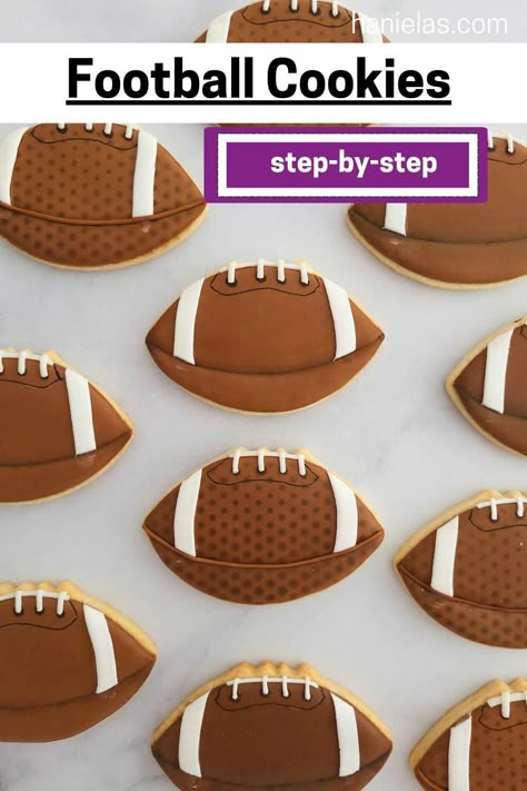 Celebrate with Football Cookies (tutorial) Steelers Cookies, Sports Desserts, Football Sugar Cookies, Super Bowl Cookies, Sports Cookies, Football Cookies, Royal Iced Cookies, Sugar Cookie Designs, Fall Cookies