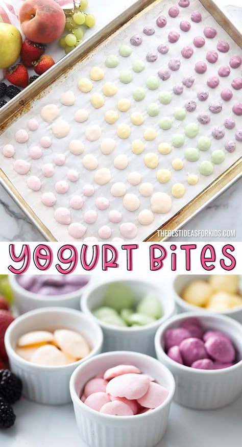 Frozen Yogurt Bites Baby, Homemade Yogurt Bites For Babies, Toddler Yogurt Bites, Homemade Frozen Yogurt Bites, Yogurt Freezer Bites, Baby Snack Ideas 1 Year, Yogurt Snacks For Kids, Daycare Snack Ideas Toddler Food, Yogurt Bites For Kids