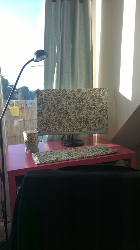 Need to find tutorial to make these for school room: Monitor cover, keyboard and mouse sleeve Monitor Cover, Liberty Art, Liberty Art Fabrics, Art Fabric, Stationary Set, School Room, Keyboard And Mouse, Liberty Fabric, Quilting Projects