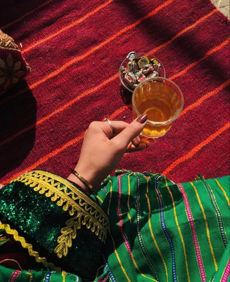 Afghanistan Food, Afghanistan Culture, Best Friend Images, Afghan Wedding, Afghan Girl, Cute Blue Wallpaper, Afghan Fashion, Afghan Clothes, Desi Fashion Casual