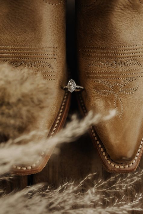 EMILY LUKE SAND DUNE ELOPEMENT - westernweddingmagazine.com Western Detail Shots, Wedding Photos Western, Western Wedding Details Photography, Boho Cowgirl Wedding, Western Wedding Poses, Western Elopement Photoshoot, Western Wedding Detail Shots, Western Wedding Photo Ideas, Western Wedding Details