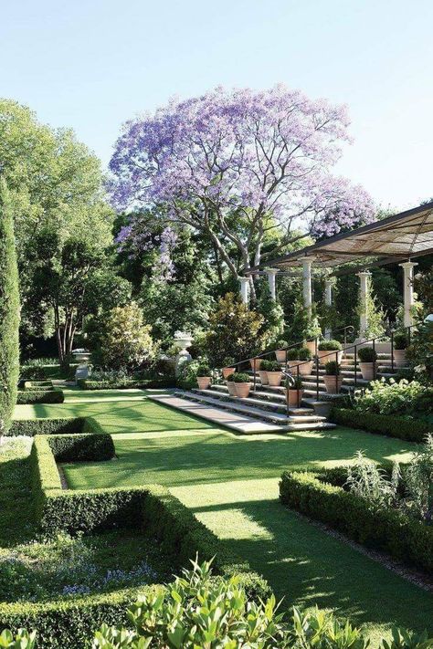 My French Country Home, Formal Garden, Luxury Garden, Formal Gardens, French Garden, Garden Pathway, Garden Landscape Design, Gorgeous Gardens, Shade Garden