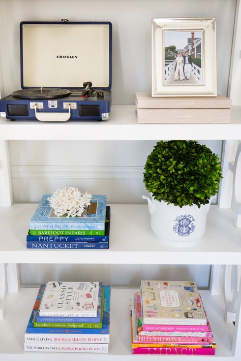 Decor With Pops Of Color, Millennial Office, Summertime Aesthetic, Urban Gardening Ideas, Dallas Apartment, Preserved Boxwood, Design Darling, Nantucket Style, Grand Millennial