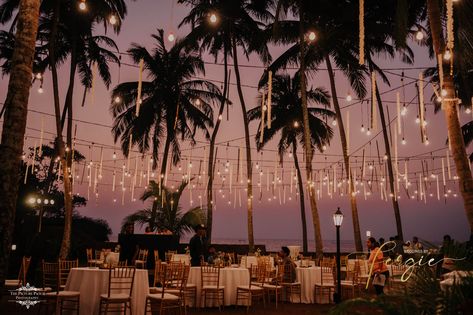 Beach Indian Wedding Decor, Goa Indian Wedding, Beach Hindu Wedding, Beach Wedding Decorations Indian, Goa Wedding Decor, Sunset Indian Wedding, Indian Wedding Beach, Beach Sangeet, Sikh Wedding Decor