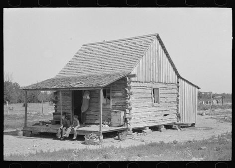 5. "Home of white agricultural day laborers north of Sallisaw, Sequoyah County, Oklahoma." Walker County, Vermont Farms, Migrant Worker, Farm Buildings, North Dakota, What Is Life About, Historical Photos, Log Cabin, Old Houses