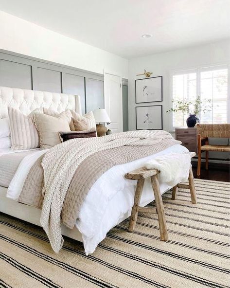 Love this beautiful bedroom design with neutral bedding, furniture, and decor and a striped jute rug - bedroom ideas - bedroom decor - coastal bedroom - the heart and haven 2023 Bedrooms, Bedroom Runner Rug, Suite Decor, Modern Coastal Bedroom, Bedroom Revamp, Girl Apartment, Future Bedroom, Lady Slipper, Bedroom Redo