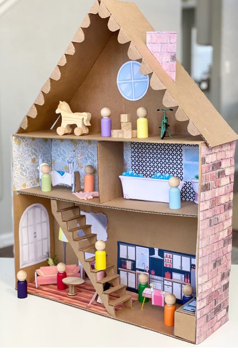 Doll House Diy Paper, Diy Cardboard House For School Project, Cardboard Crafts House, Cardboard Doll House Diy, Doll House Cardboard, Cardboard Dollhouse Diy, Cardboard Houses For Kids, Cardboard Play, Cardboard Crafts Kids