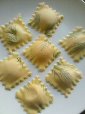 Ravioli Recipes, Lemon Cream Sauce, Cream Sauce Pasta, Lemon Cream Sauces, Resep Pasta, Homemade Ravioli, Ravioli Recipe, Handmade Pasta, Pasta Fatta In Casa