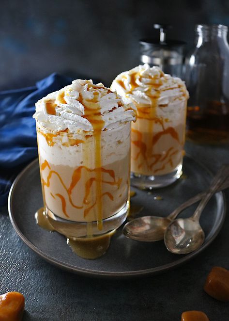 Glasses filled with Bourbon Caramel Latte #ad Salted Caramel Latte Recipe, Bourbon Salted Caramel, Coffee Waffles, Caramel Latte Recipe, Caramel Iced Coffee Recipe, Salted Caramel Latte, Iced Caramel Latte, Homemade Coffee Drinks, Bourbon Caramel