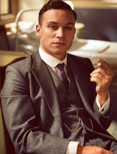 Michael Grey Peaky Blinders, Michael Gray Peaky Blinders, Michael Peaky Blinders, Peaky Blinders Outfit, Ezreal League Of Legends, Michael Gray, Finn Cole, Bleak Midwinter, Peaky Blinders Series