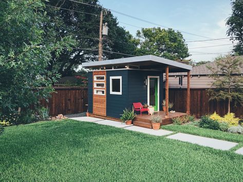 Backyard Hangout Shed, Backyard Guest Room, 10x12 Shed Plans Guest Houses, Diy Backyard Studio Guest Houses, Backyard Art Studio She Sheds, Backyard Guest House Small Modern, Outdoor Studio Shed, Small Backyard Studio Shed, Outdoor Office Shed Backyard Studio