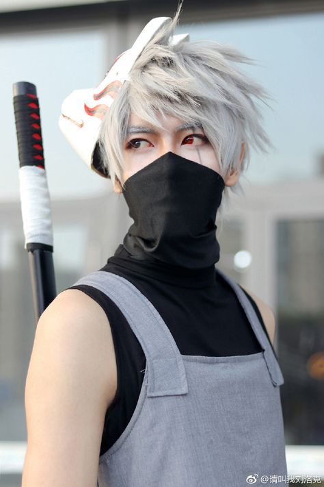 Kakashi Kakashi Aesthetic, Sasuke Cosplay, Cosplay Naruto, Cosplay Boy, Snk Cosplay, Naruto Cosplay, Male Cosplay, Naruto Kakashi, Cosplay Characters