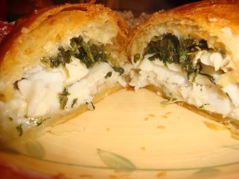 Greens with Fish in puff pastry Puff Pastry Fish, Cod Puff Pastry Recipes, Fish Puff Pastry, Fish In Phyllo Pastry, Seafood Puff Pastry Recipes, Philo Pastry, Pesto Fish, Grouper Recipes, Philo Dough