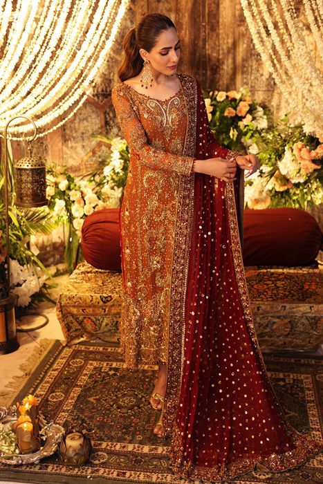 Mukesh Work, Pakistani Bridal Lehenga, Orange Lehenga, Lehenga Dress, Kameez Lehenga, Bridal Dupatta, Desi Outfits, Unique Outfit, Pakistani Bridal Dresses