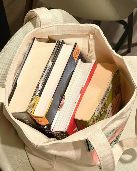 Book Tote Bag Aesthetic, Academic Era, Books Aesthetic Reading, Reading Bag, Dinner List, Gifts Of Imperfection, Nerd Aesthetic, Reading Boards, The Gift Of Imperfection