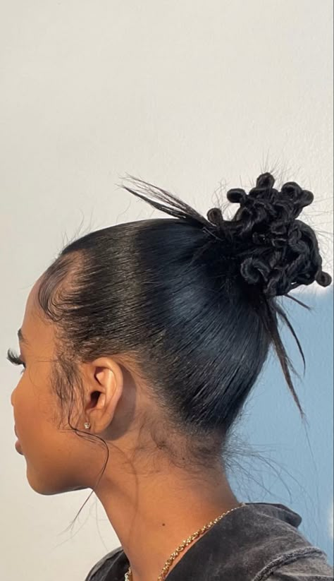 Multi Hairstyles, Hair Swatches, Hair Bow Bun, Lirika Matoshi, Hairstyles Aesthetic, Sleek Updo, Slick Back, Blowout Hair, Hairdos For Curly Hair