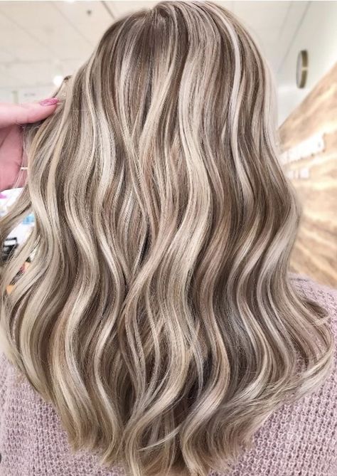 Vanilla Highlights, Blonde Dimensional Hair, Blonde Hair Color Balayage, Dimensional Hair, Hair Color Blonde Highlights, Fall Blonde Hair, Summer Blonde Hair, Ash Blonde Hair Colour, Hair Highlights And Lowlights